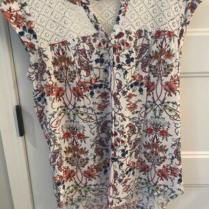 Daniel Rainn floral and lace top